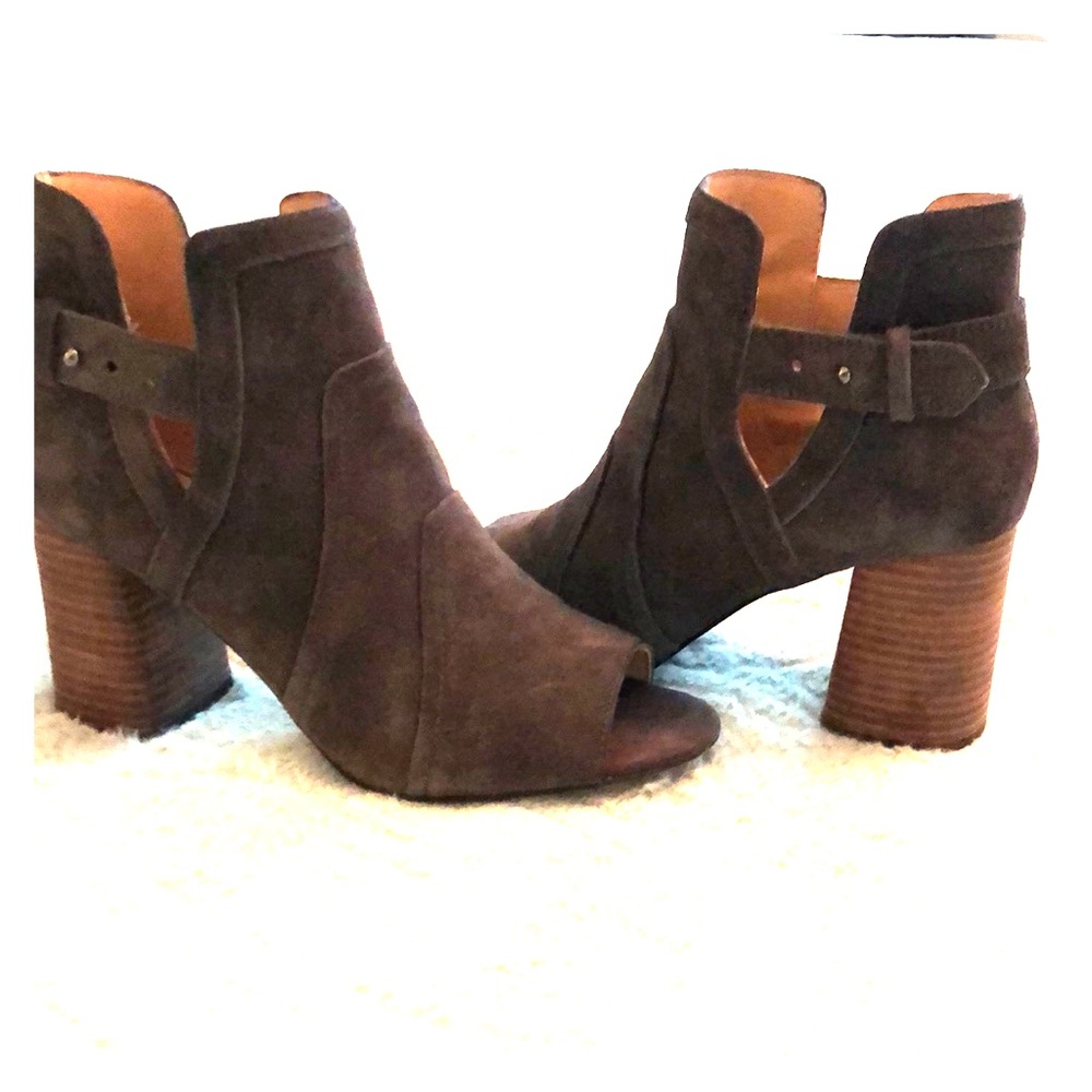 Joe’s Jeans heeled sandal